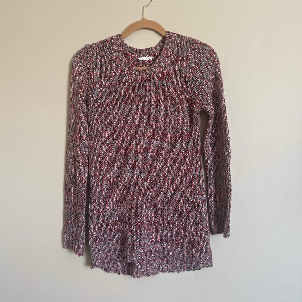 Super Cute Woman’s Sweater Size Small